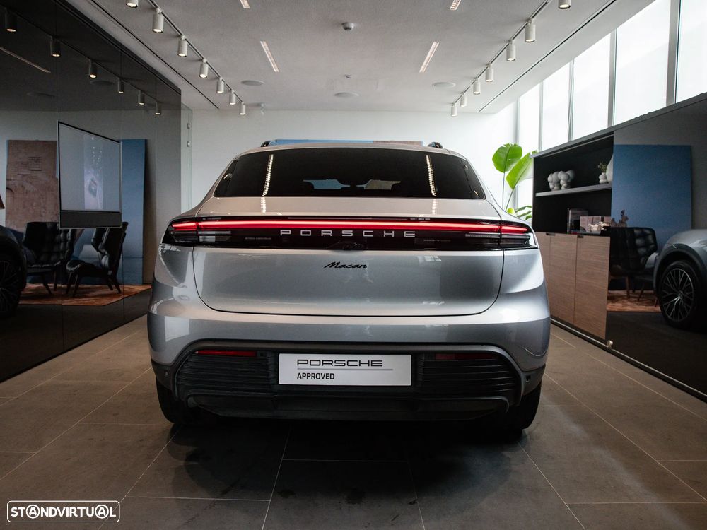 Porsche Macan Electric - 10