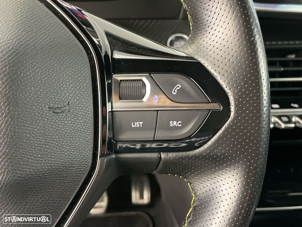 Peugeot 2008 1.2 PureTech GT - 17