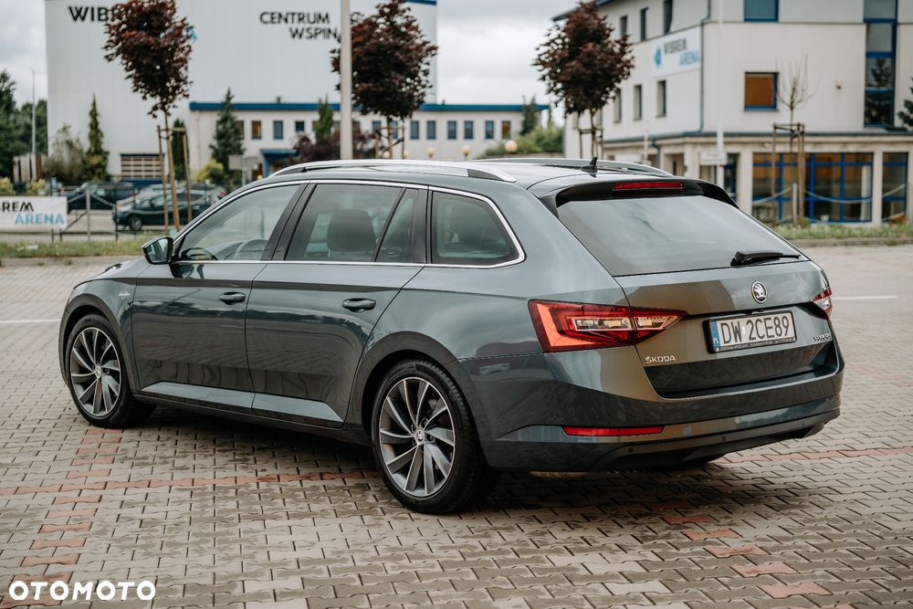 Skoda Superb 2.0 TDI SCR L&K DSG - 2