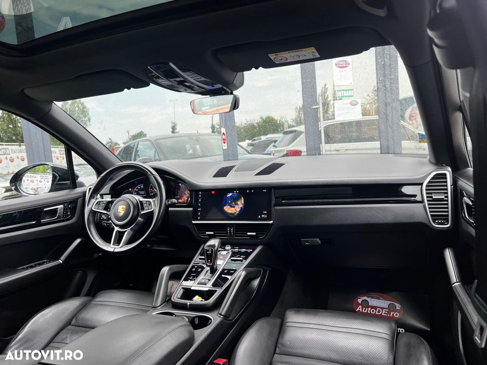 Porsche Cayenne - 7