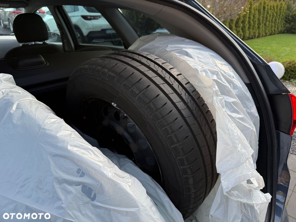 Kia Ceed 1.4 CVVT Dream-Team Edition - 14