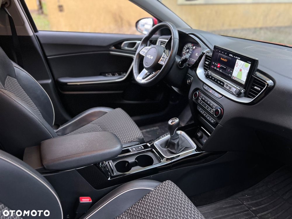 Kia XCeed 1.5 T-GDI GT-Line - 6