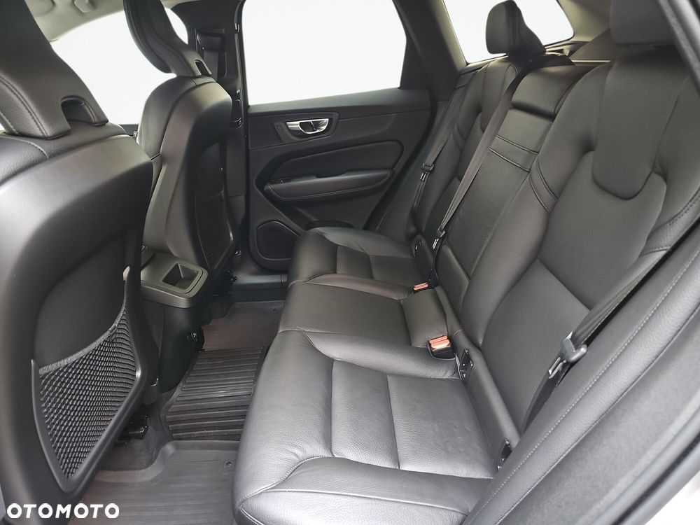 Volvo XC 60 - 28