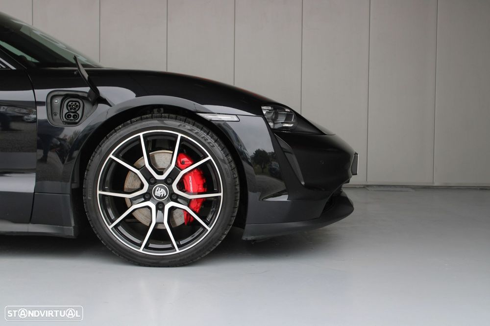 Porsche Taycan 4S - 35