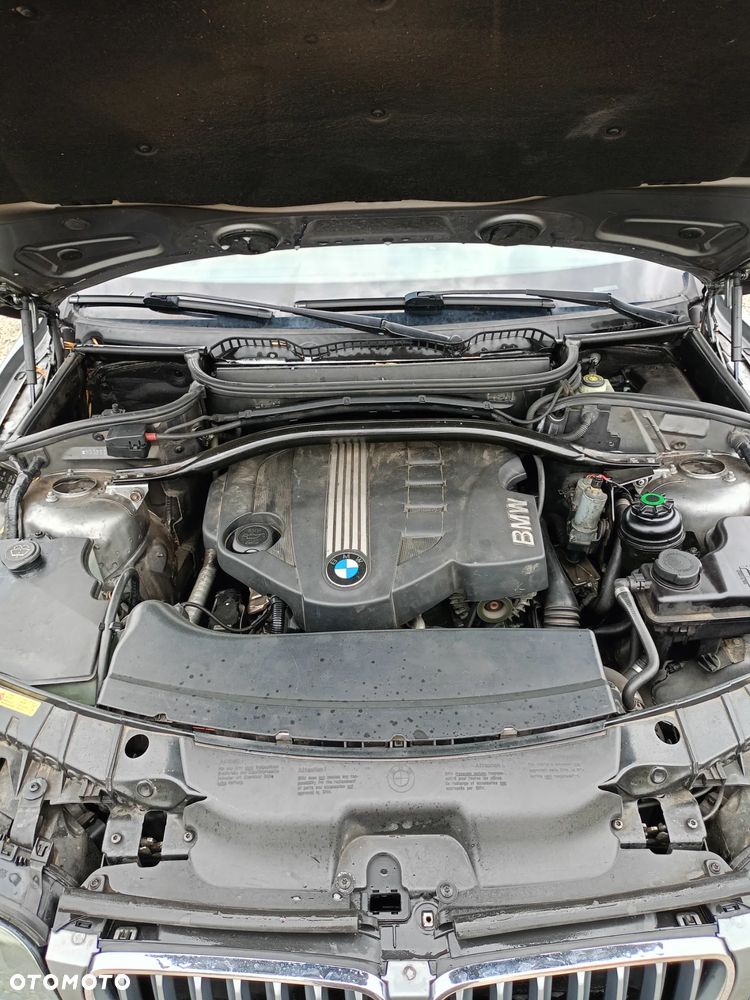 BMW X3 xDrive18d - 9