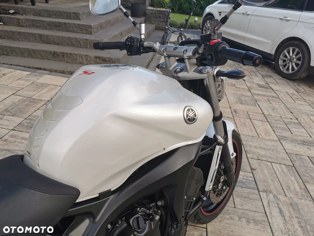 Yamaha FZ6 - 21