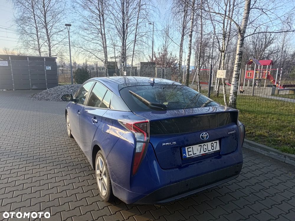 Toyota Prius 1.8 Hybrid Premium - 4