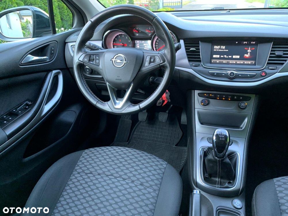 Opel Astra - 10