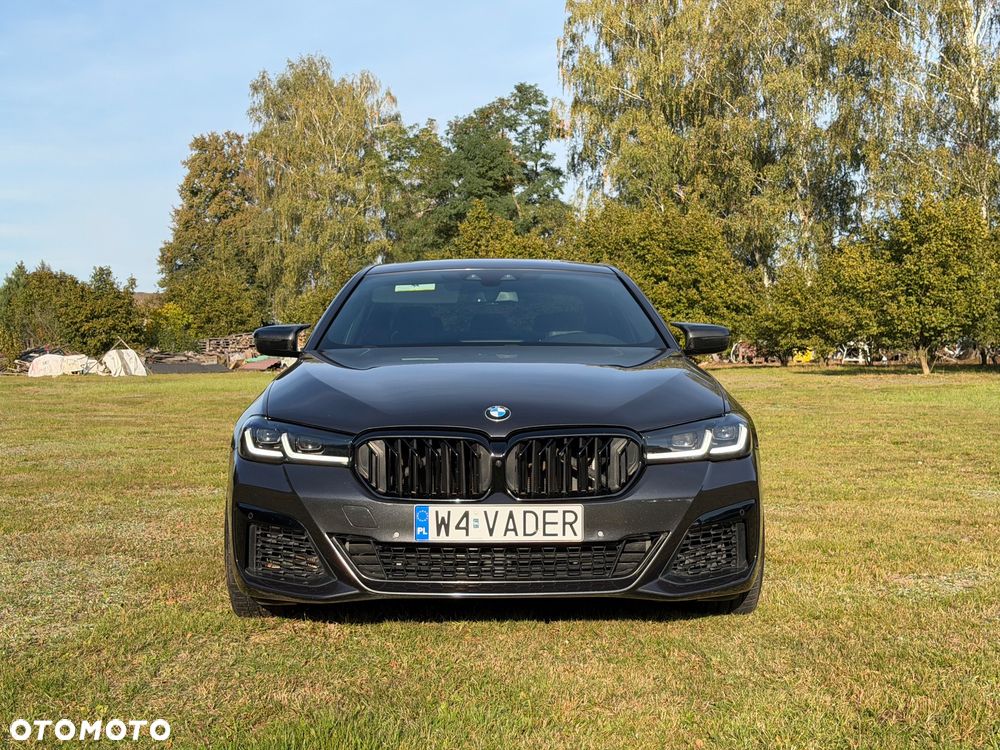 BMW Seria 5 G30 2017 photo 4