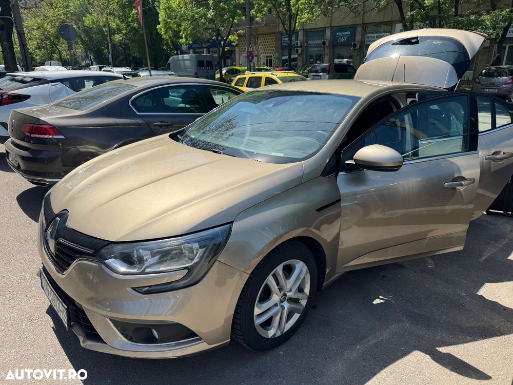 Renault Megane ENERGY dCi 110 EDC INTENS - 11