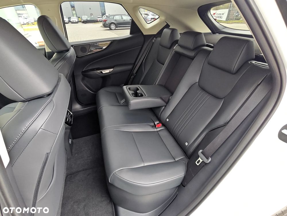 Lexus NX 350h Prestige AWD - 13