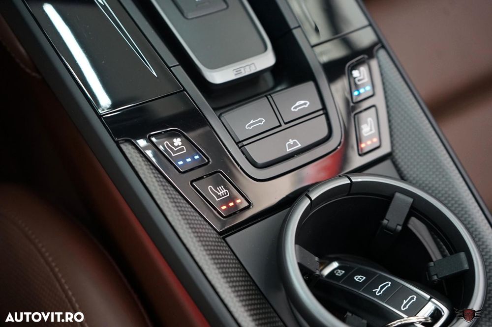 Porsche 911 Carrera PDK - 6