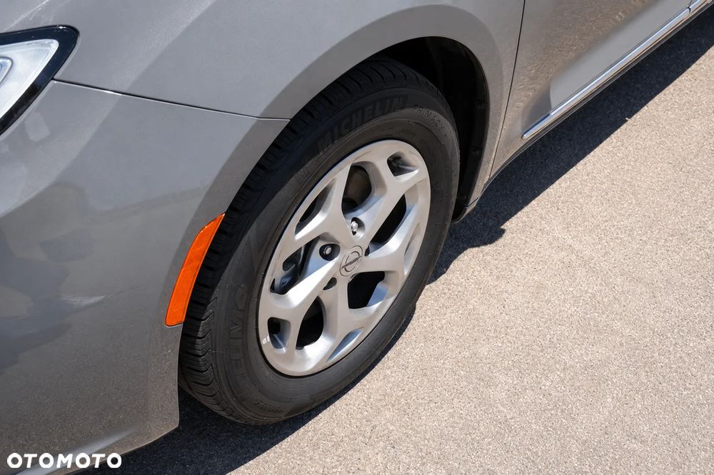 Chrysler Pacifica - 9