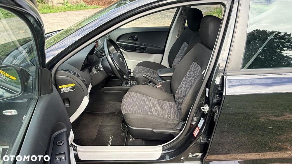 Kia Ceed 1.6 CRDi 115 Spirit - 7