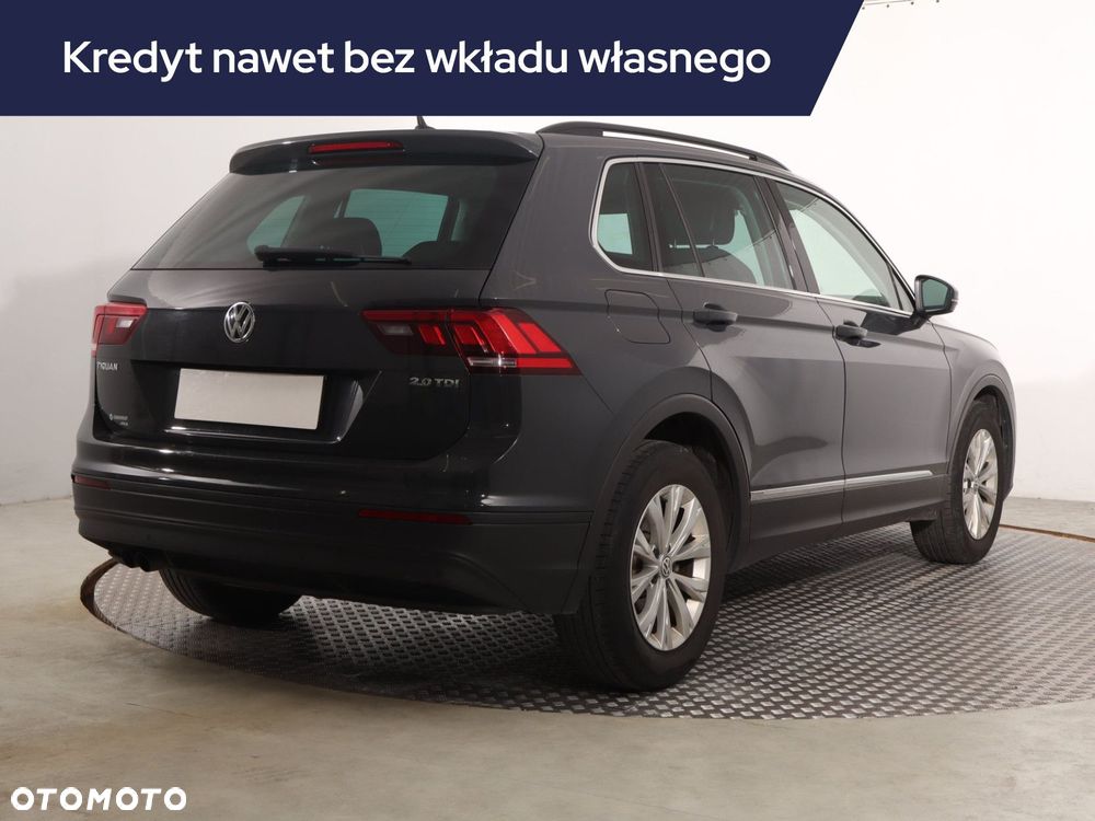 Volkswagen Tiguan - 7