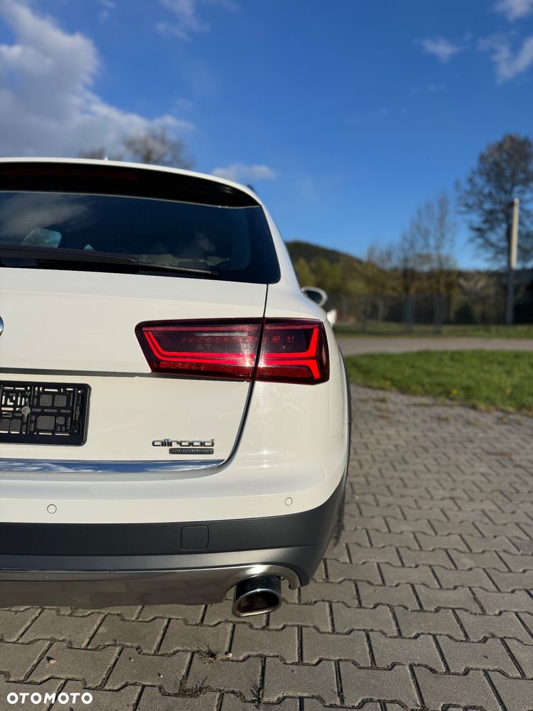 Audi A6 Allroad - 12