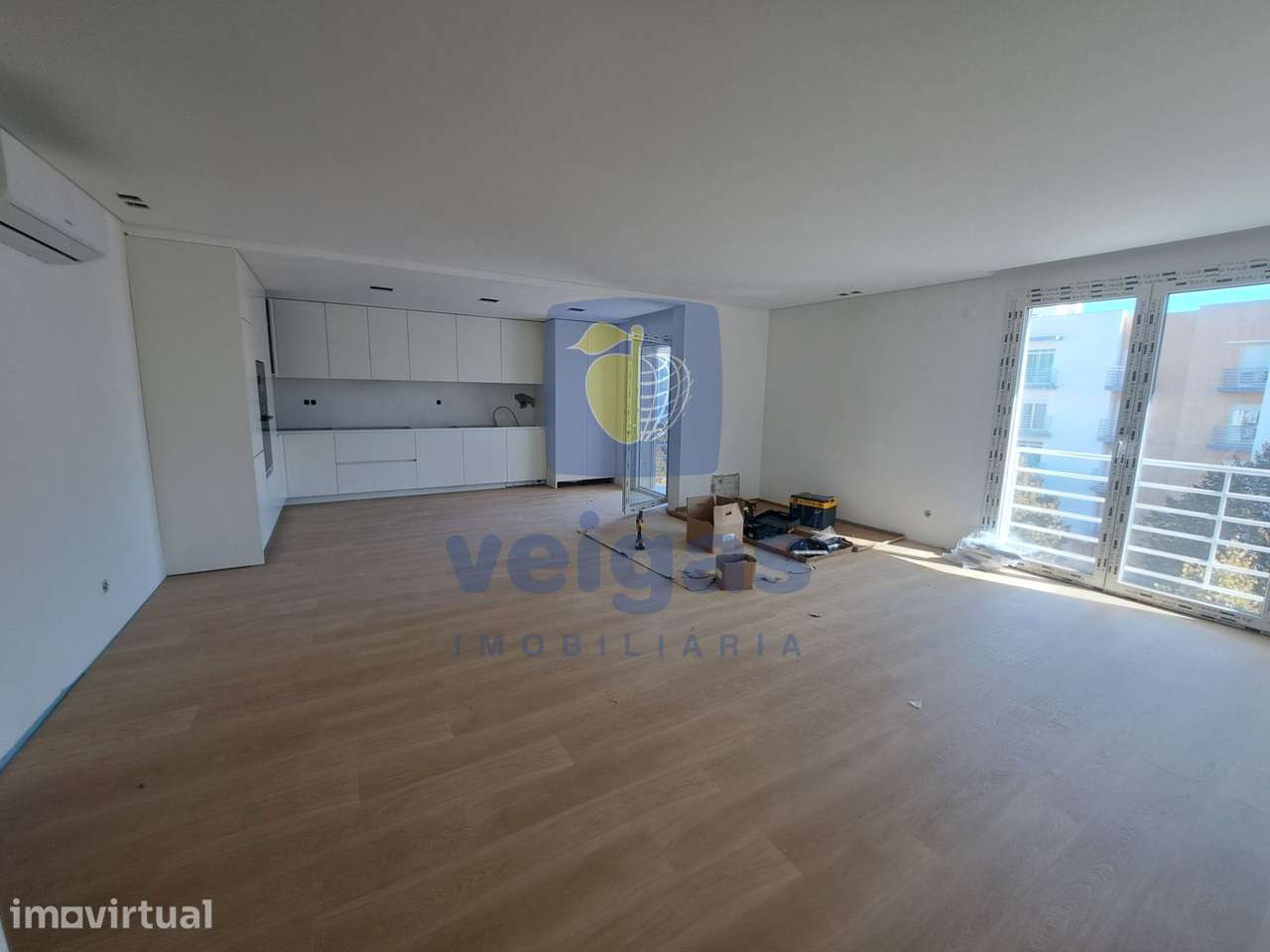 Apartamento T3 a estrear com garagem e arrecadação em Vialonga com aca - Grande imagem: 5/16