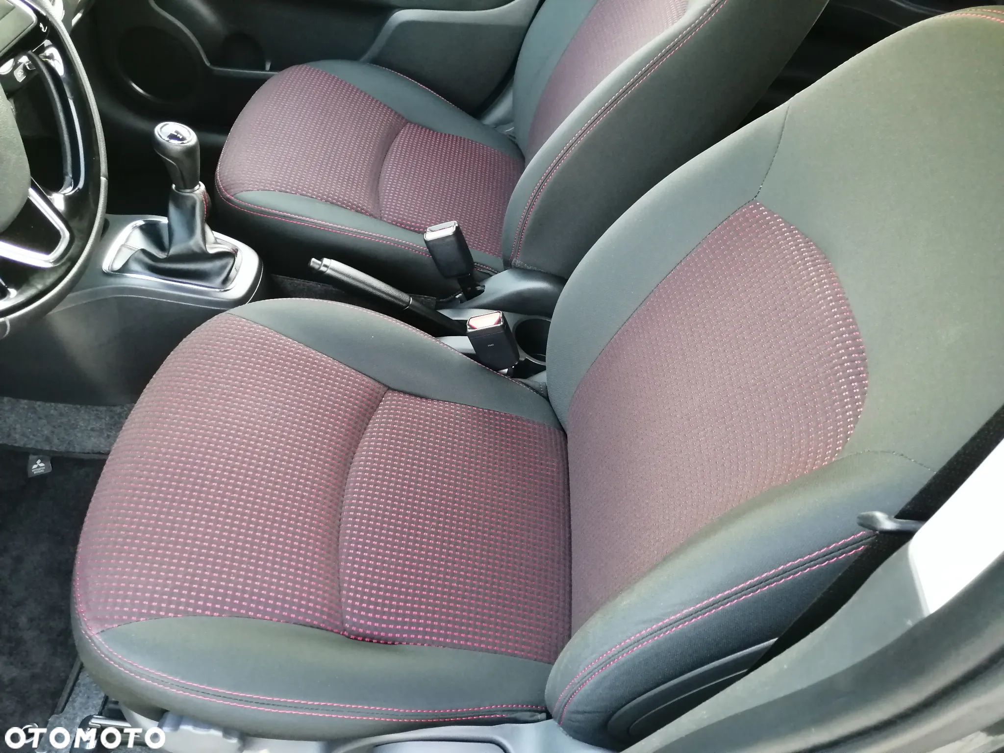 Mitsubishi Space Star AS&G 1.2 Select+ Black - 24