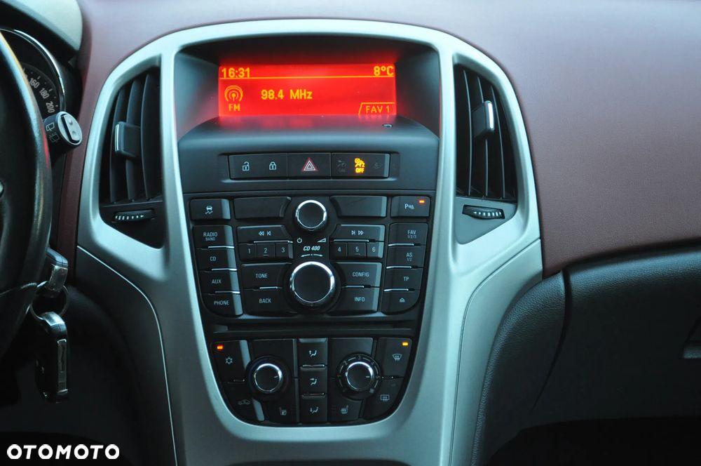 Opel Astra 1.6 Cosmo - 24