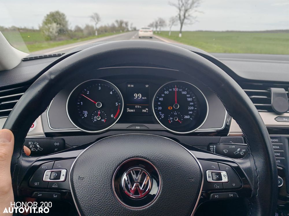 Volkswagen Passat 2.0 TDI DSG 4Motion Highline - 5