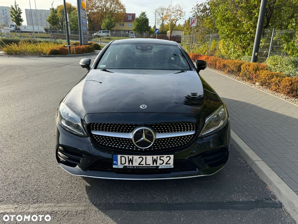 Mercedes-Benz Klasa C 300 9G-TRONIC - 10