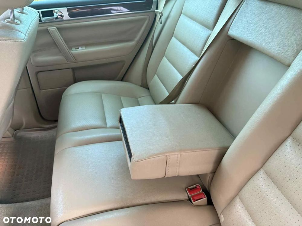 Volkswagen Touareg 3.2 V6 Automatik - 11