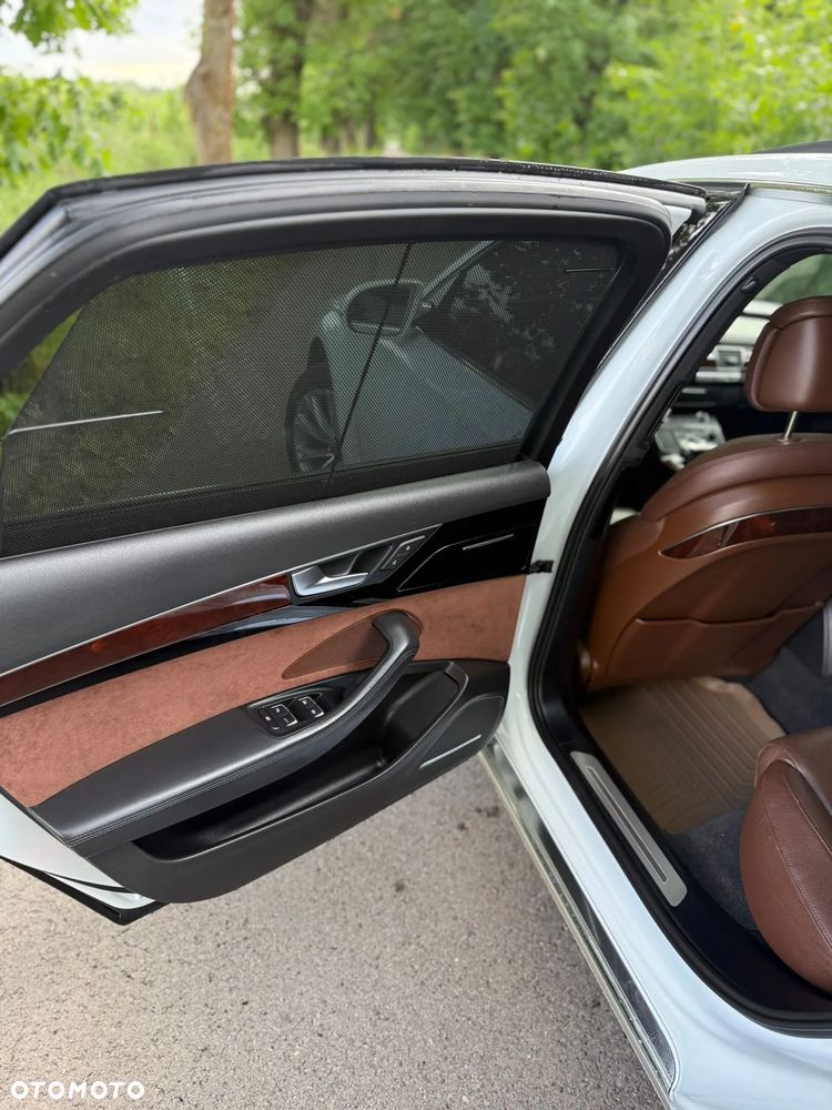 Audi A8 4.2 FSI L Quattro - 5