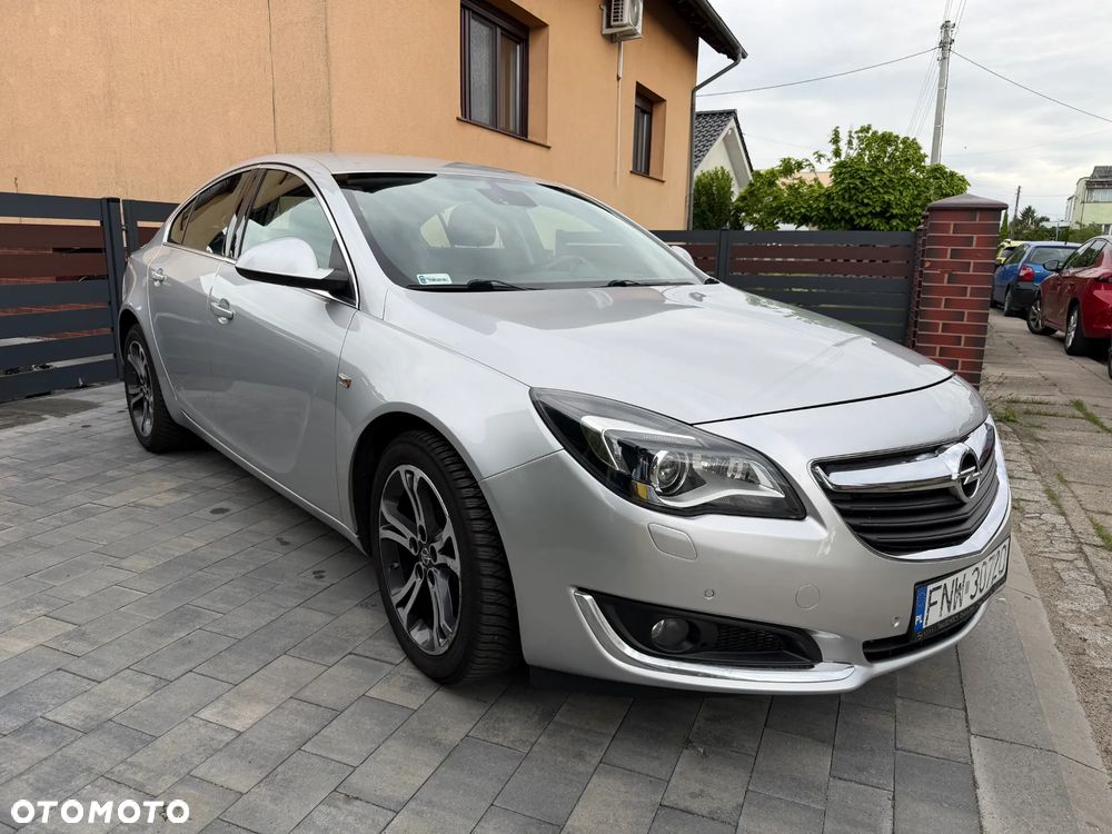 Opel Insignia 1.4 T Cosmo S&S - 2