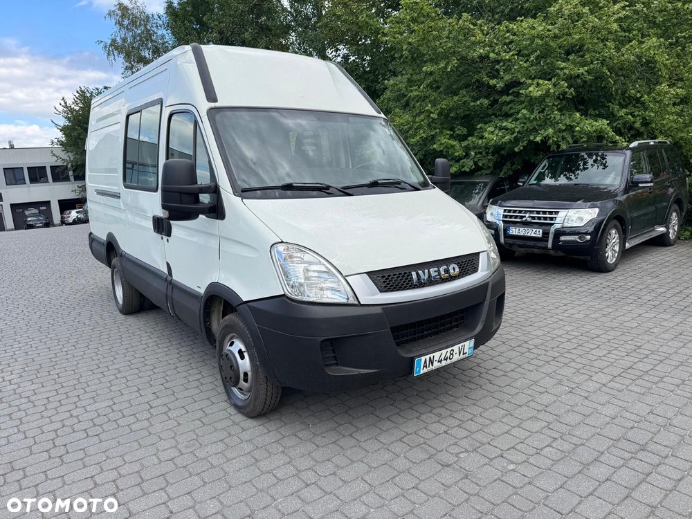 Iveco Daily 2010r. Brygadówka Bliźniak 7 Osobowy Klima 3.5t Na Haku - 4