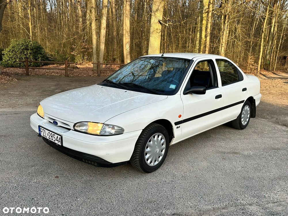 Ford Mondeo 1.6 CLX - 4