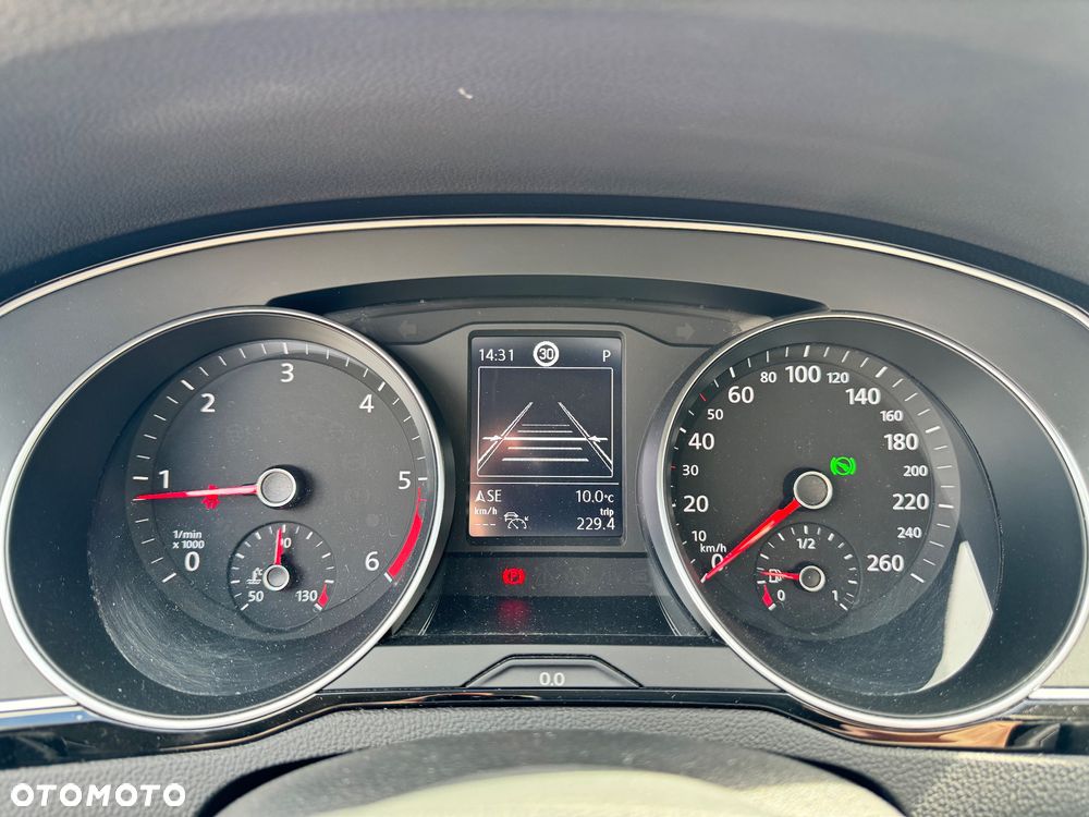 Volkswagen Passat 2.0 TDI EVO Elegance DSG - 29