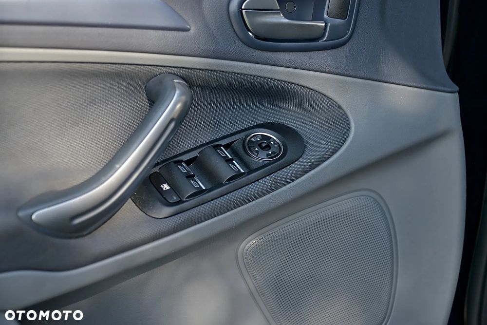 Ford S-Max - 24