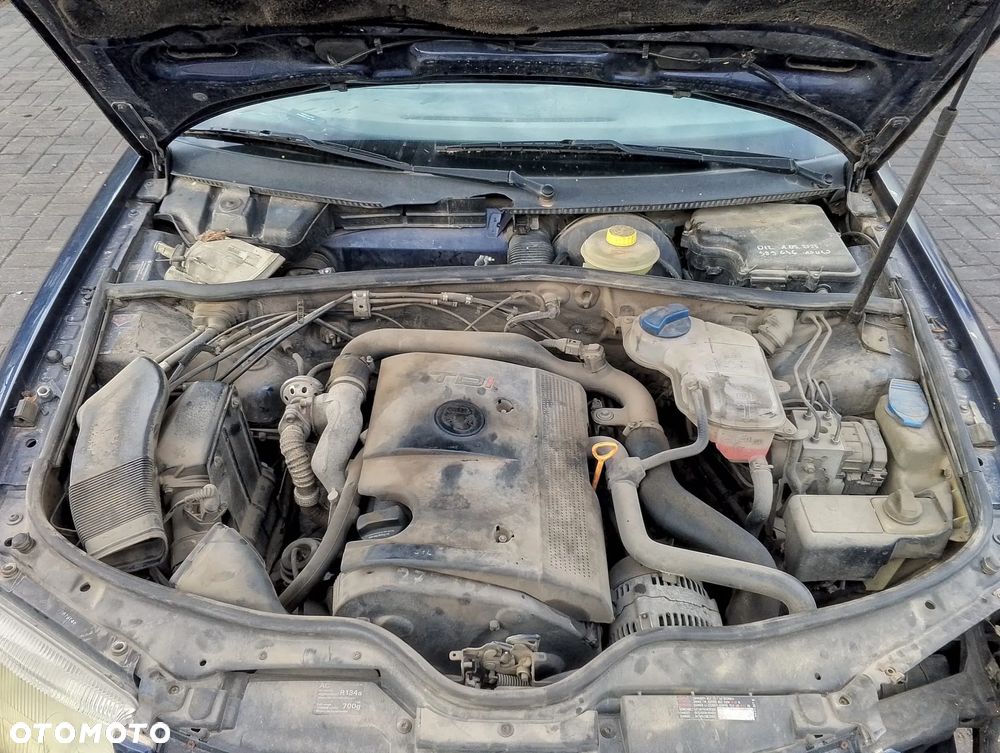 Volkswagen Passat B5 Przed Lift (97-00r.) 1.9 TDI 110KM. Silnik AFN Skrzynia DHF lakier LN5Y.Cały na części. GWARANCJA !!! Przód Tył Zestaw Komplet Drzwi Klapa Zderzak Błotnik Maska Grill Atrapa Szyba Pas Lampa Lusterko Boczki Fotel Kanapa Kokpit Deska Rozdzielcza Przełącznik Włącznik Sterownik Przewody Wiązka Instalacja Moduł Komputer Czujnik Listwa Pompa Alternator Wtryski Głowica Rozrusznik Kompresor Sprzęgło Dwumas Silnik Skrzynia ABS Klimatyzacji Paliwa Wspomagania Kolektor Turbina Przepustnica Zawór Chłodnica Koło Hak Belka Sanki Zawieszenie Mcpherson Półoś Amortyzator Wydech Tłumik Zacisk Most - 11