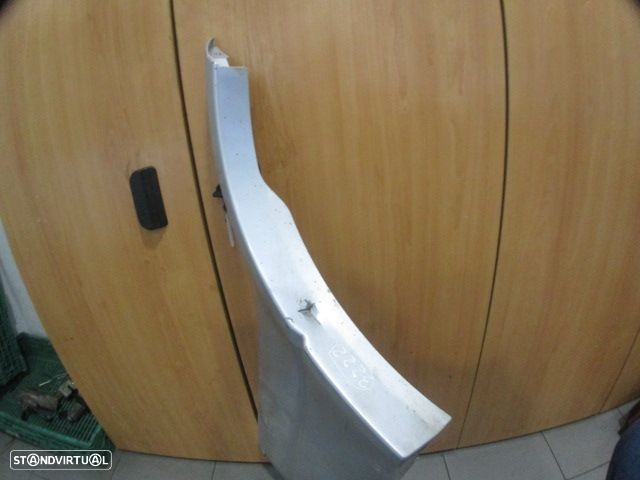 Grelha Friso 7769065DA0 7769165DA0 SUZUKI GRAND VITARA 1 BREAK 1999 2.0TDI 90CV 5P PRETO TE Painel Porta TE Danificado - 4