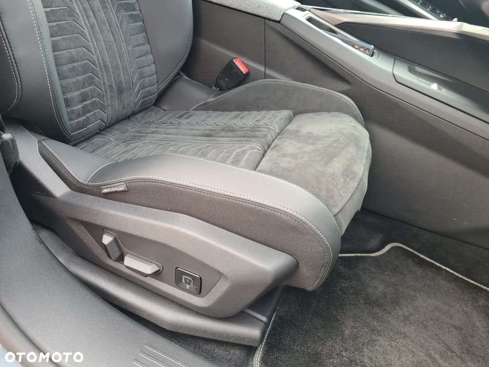 Peugeot 3008 1.2 PureTech mHEV GT S&S e-DCS6 - 21