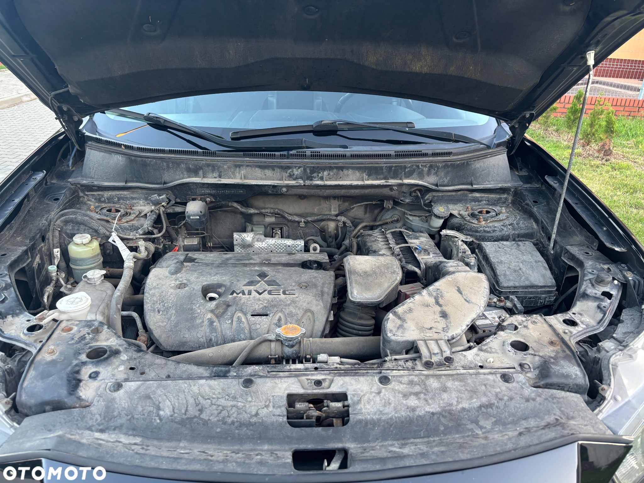 Mitsubishi Outlander 2.0 Intense NAVI 2WD EU5 - 10