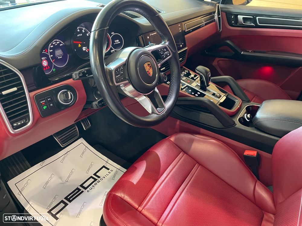 Porsche Cayenne Coupé GTS - 28