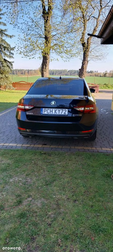 Skoda Superb 2.0 TDI Style DSG - 8