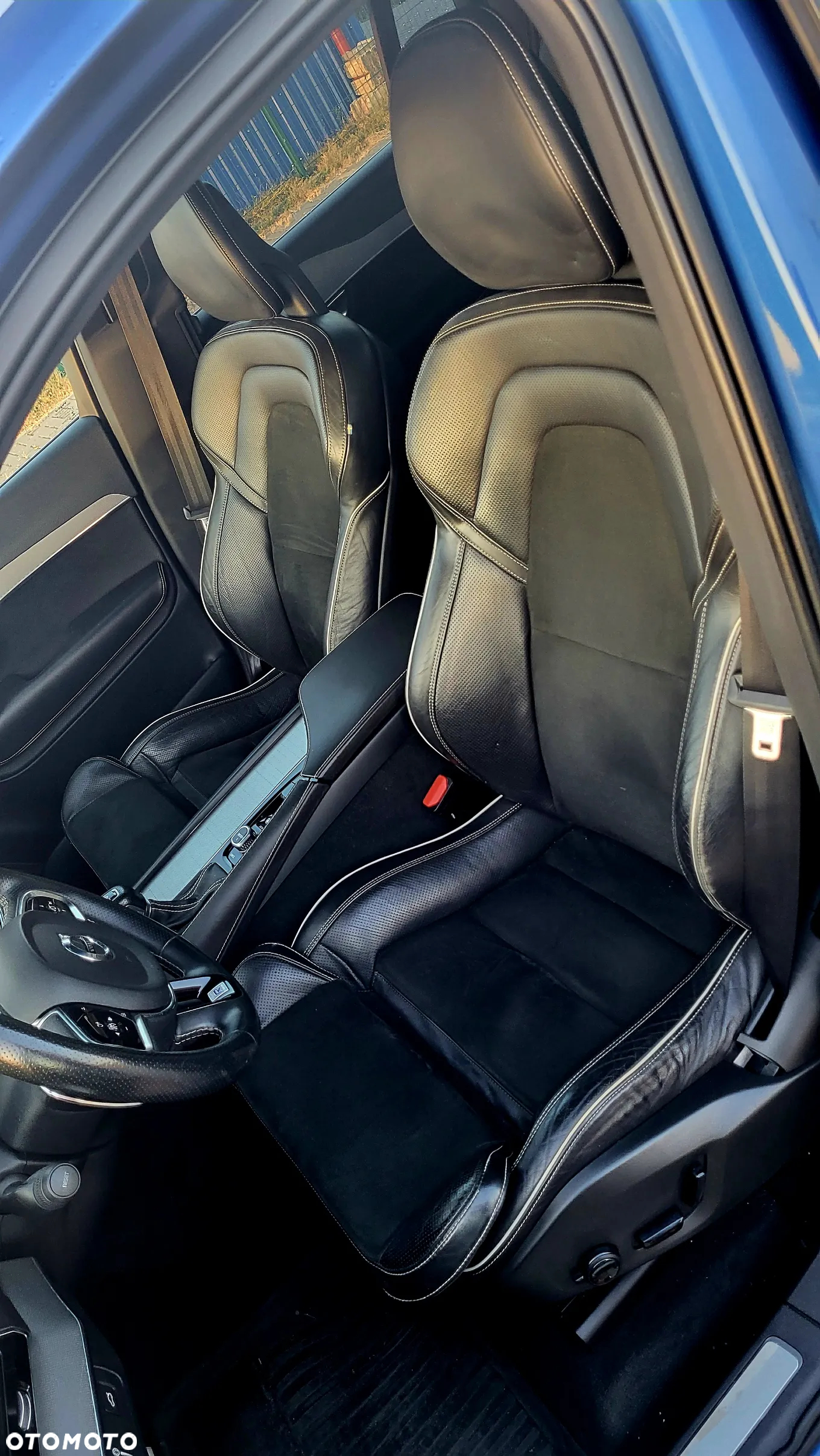 Volvo XC 90 T6 AWD R-Design 7os - 12