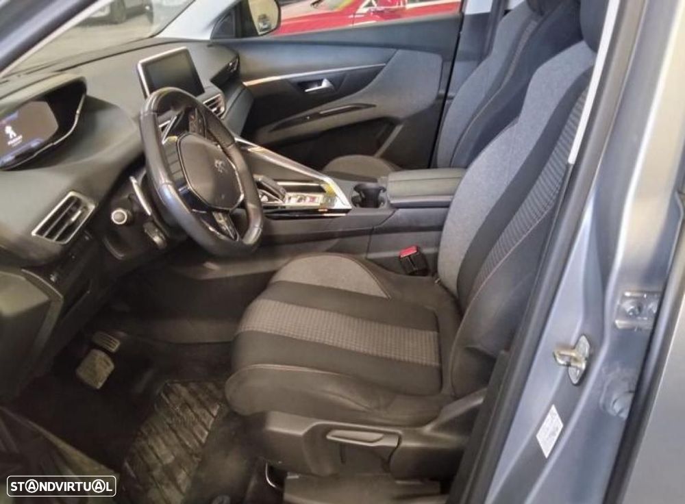 Peugeot 5008 - 3