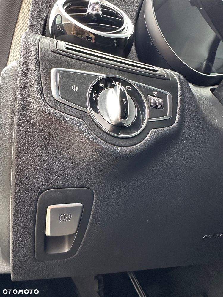 Mercedes-Benz Klasa C 200 (BlueTEC) d Avantgarde - 29