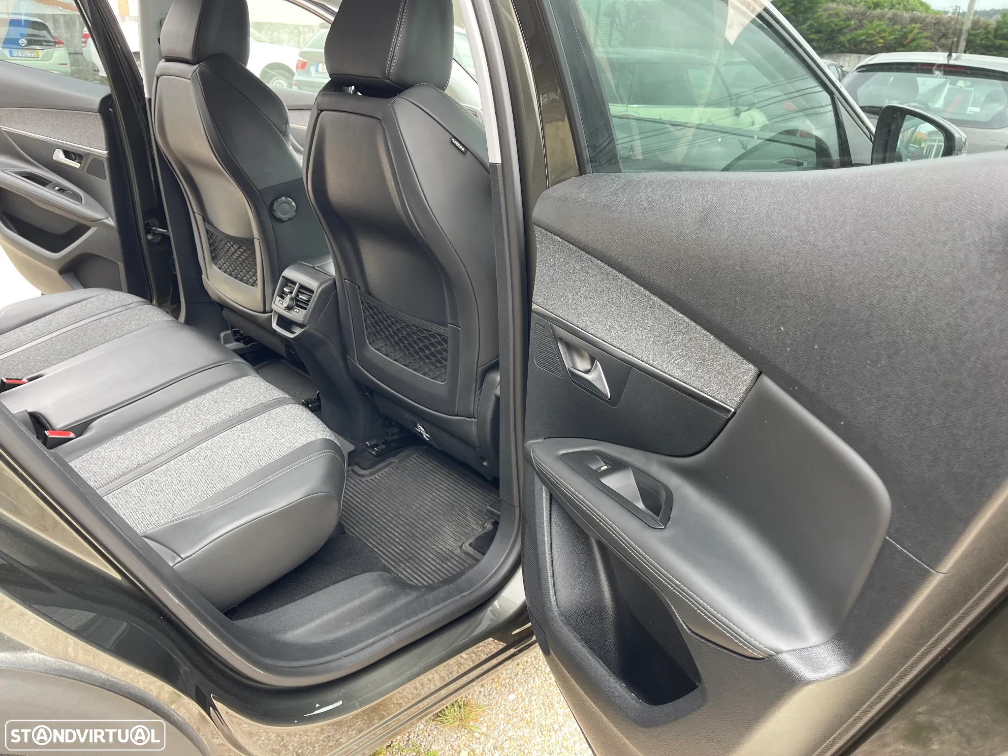 Peugeot 3008 1.6 BlueHDi Allure - 19