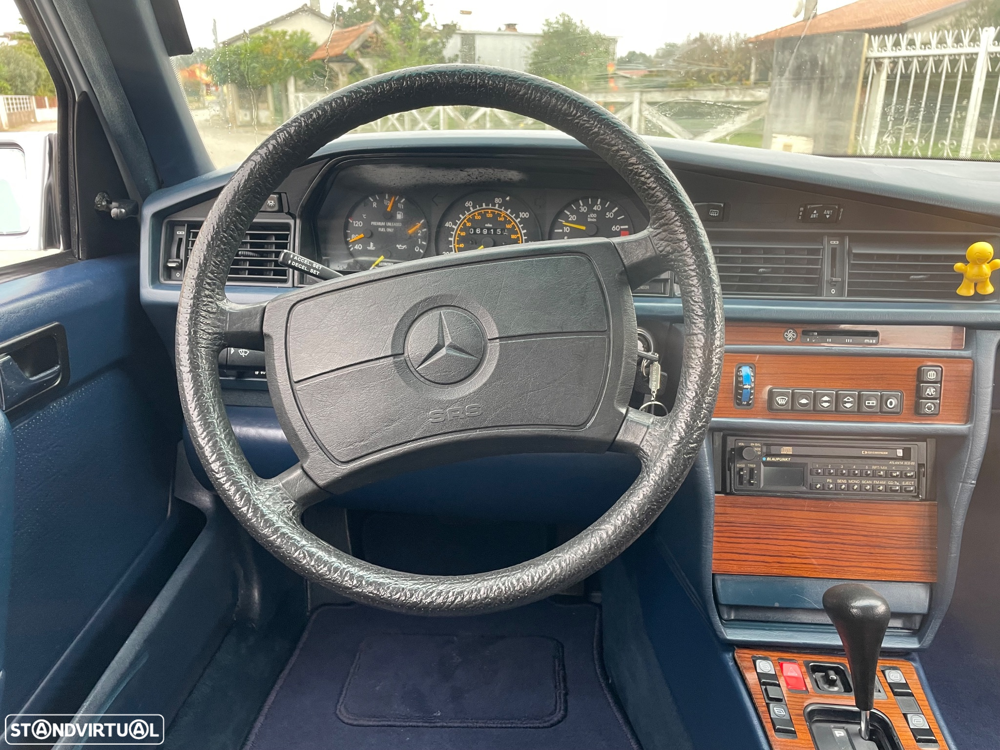 Mercedes-Benz 190 - 13