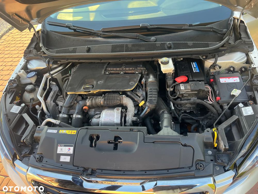 Peugeot 308 BlueHDi FAP 120 EAT6 Stop & Start Active - 17