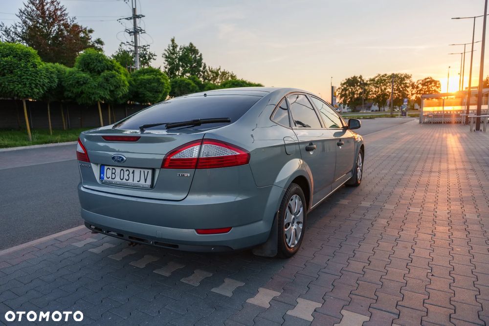 Ford Mondeo 1.8 TDCi Silver X - 8