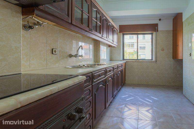 Apartamento 4 Assoalhadas, 2 WCs em Almada com vista e localização cen - Grande imagem: 4/37