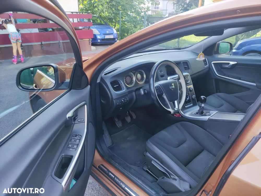 Volvo S60 T3 Kinetic - 3