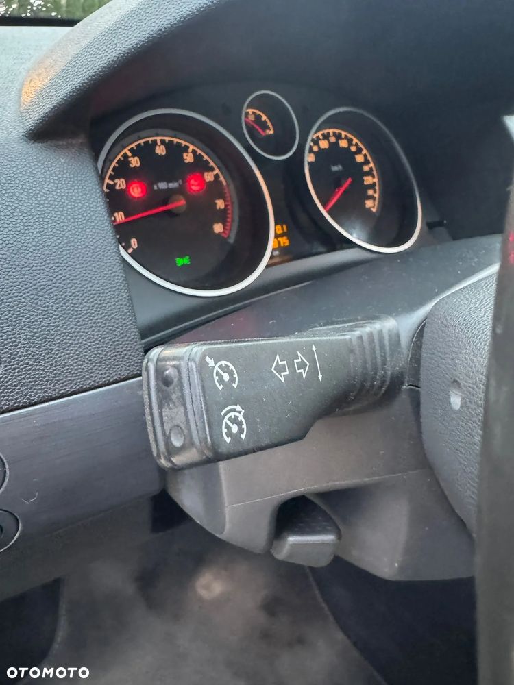 Opel Astra - 17