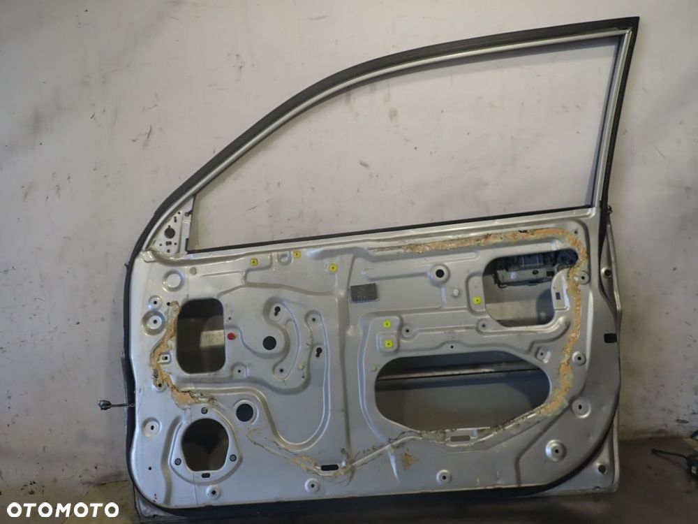 DRZWI PRAWY PRZÓD HONDA HR-V - 3
