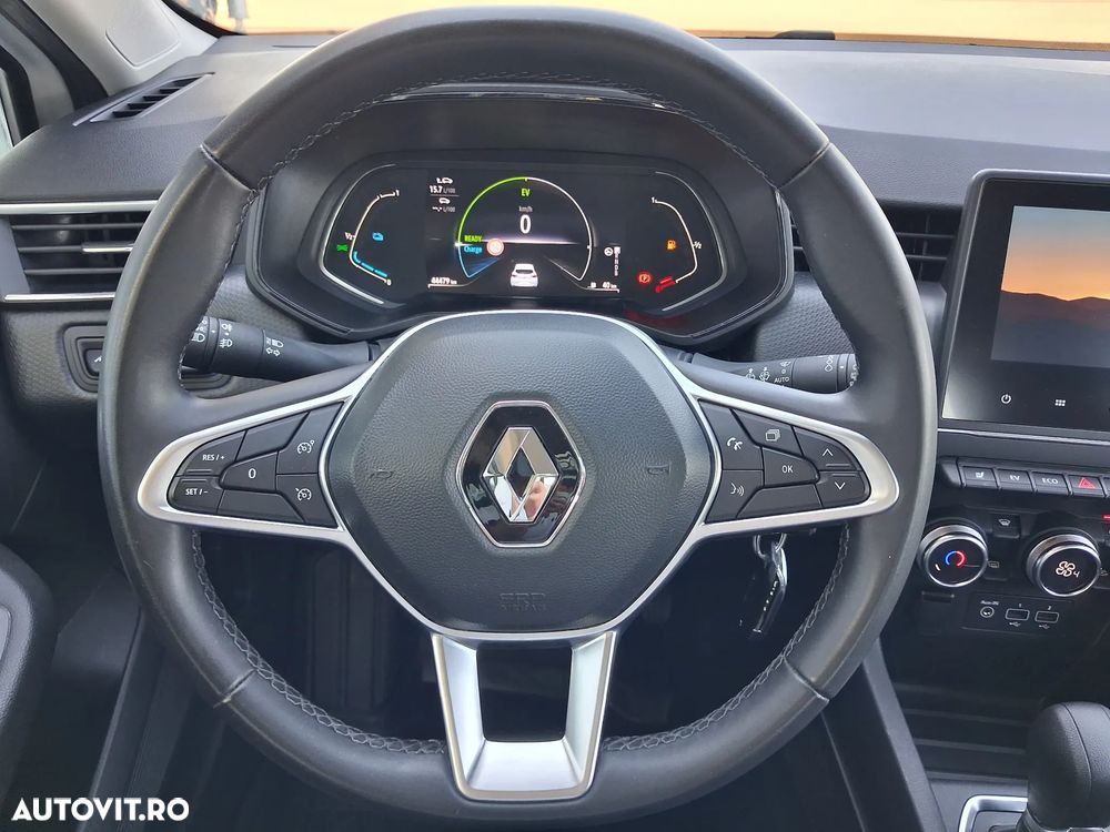 Renault Clio V E-Tech 145 Techno - 19